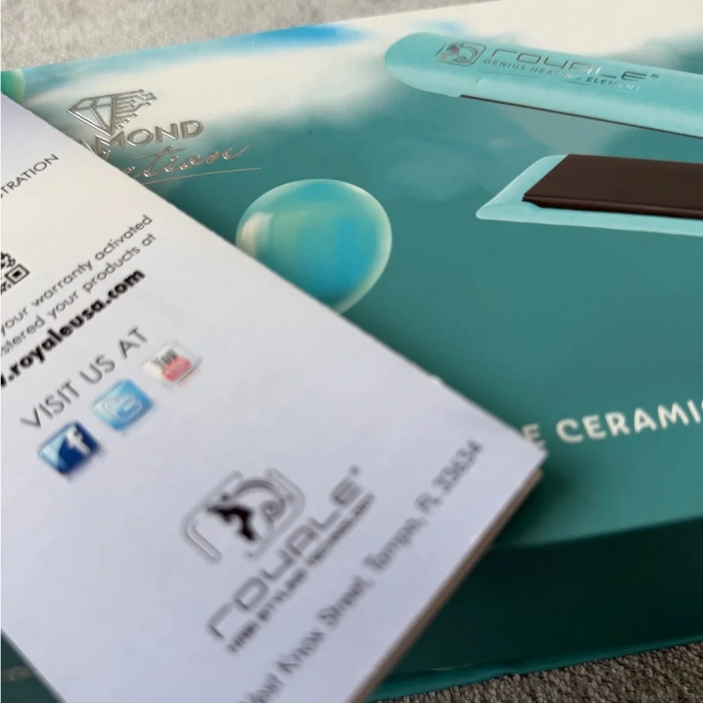 ROYALE DIAMOND COLLECTION Turquoise Hair Straightener